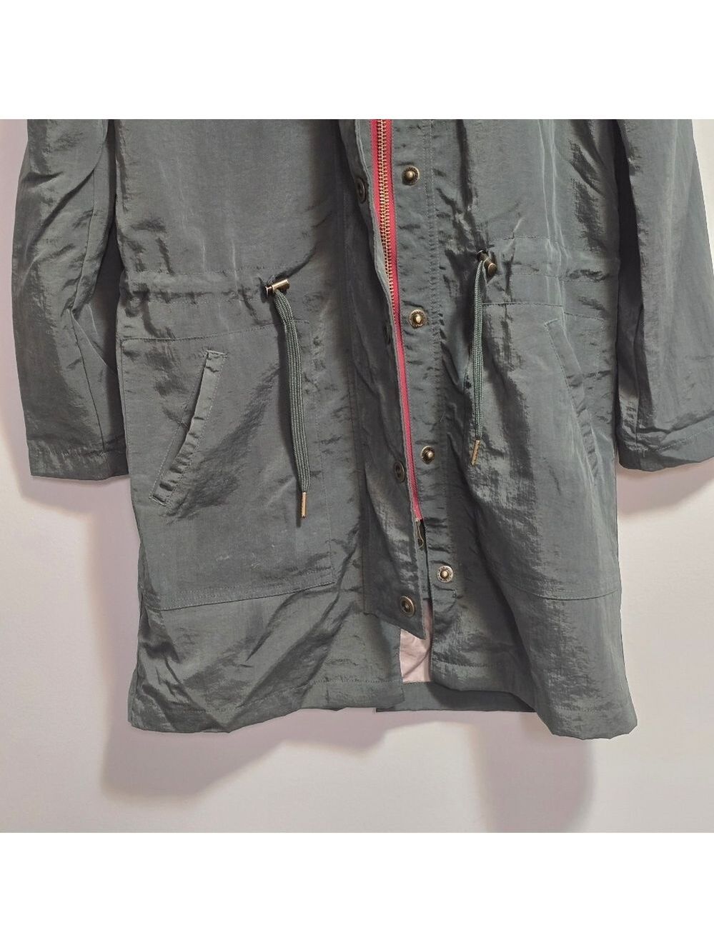 Detachable Hooded Waterproof Utility Military Jacket With Deep Red Zipper Size M - Picture 3 of 10